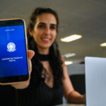 Trabalhador brasileiro prefere CLT na hora de procurar emprego segundo a CNI