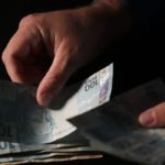 Brasileiros sacaram em abril R$ 482,8 milhões esquecidos em bancos