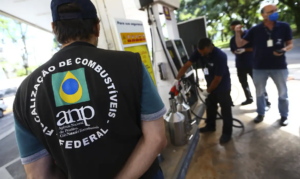 Em três meses, ANP fez 21 autuações por preço abusivo de combustível