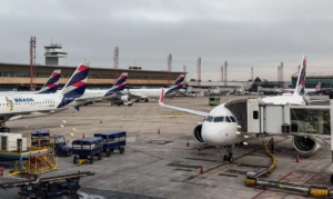 Regras sobre combustível sustentável de aviação devem sair em breve