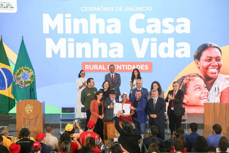 Governo do Brasil anuncia R$1,12 bilhão em Crédito Habitação para famílias assentadas da reforma agrária